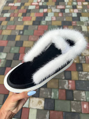 Short Boots Black Leather Fur Lining Women's Footwear Winter Boots Comfortable Fit Ankle Boots Cozy High-Quality Cold Weather Durable Luxury Footwear Trendy Warm Versatile Design