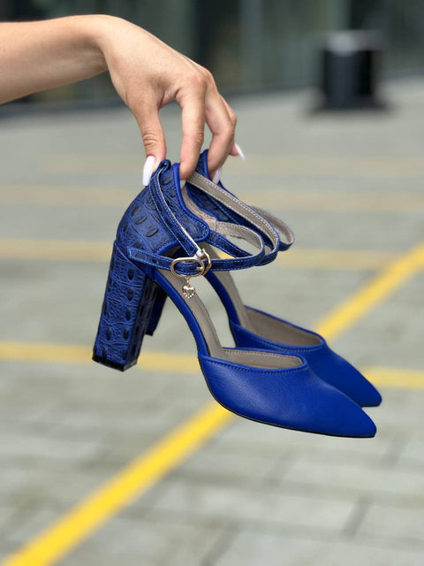  classic reptile leather pumps, 9cm heel, blue, timeless style, elevate your look, high-quality reptile leather, sleek and elegant, luxurious texture, formal event, special night out, embrace sophistication, standout choice